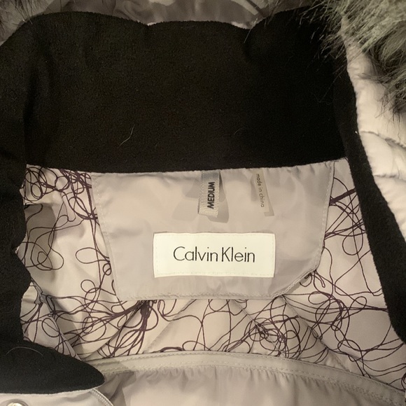 SALE Calvin Klein Winter Jacket size medium removable hood - Picture 3 of 16